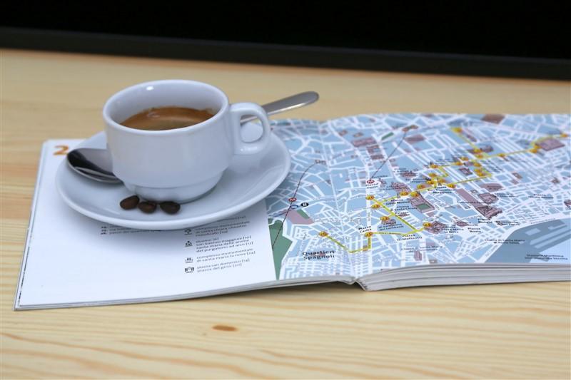 Couette-café Pika 48 Naples